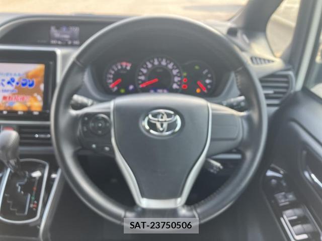 Toyota VOXY 2020-10 8224195-14