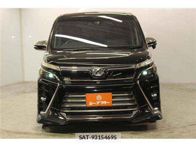 Toyota VOXY 2018-01 8224212-1