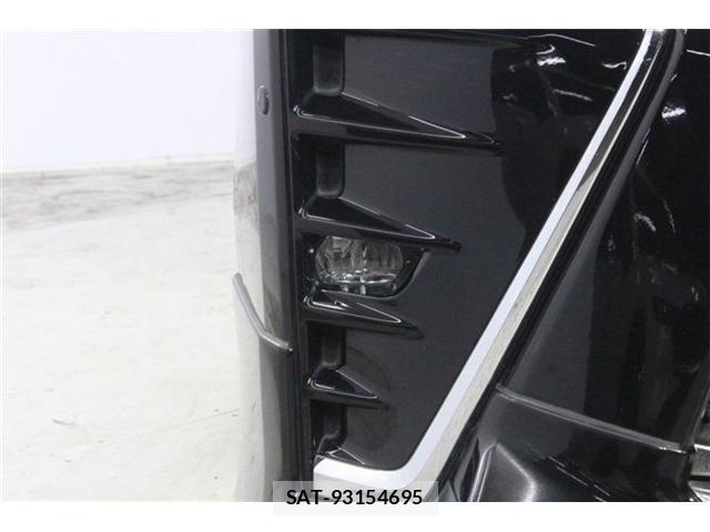 Toyota VOXY 2018-01 8224212-12