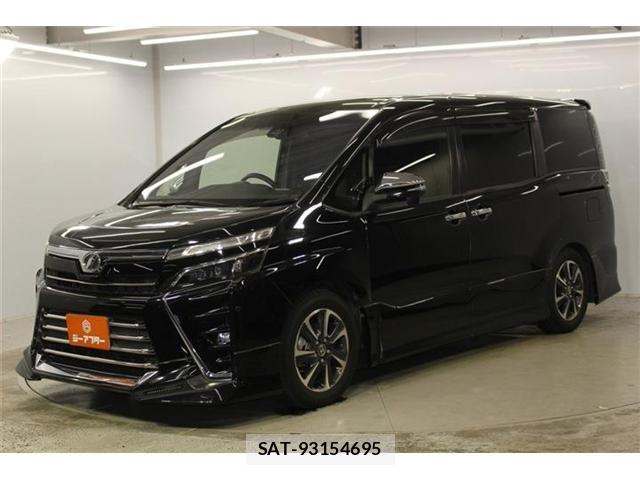 Toyota VOXY 2018-01 8224212-8