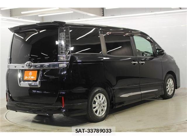 Toyota VOXY 2019-12 8224215-4