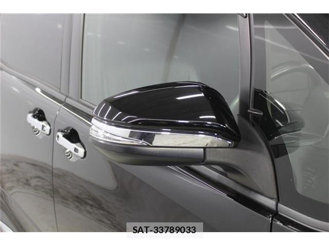 Toyota VOXY 2019-12 8224215-9