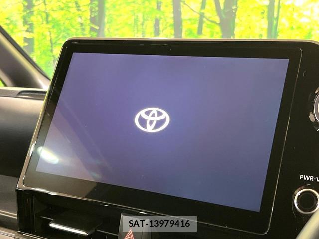 Toyota VOXY 2023-01 8224367-2