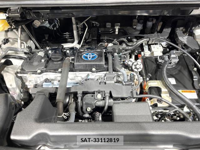Toyota VOXY 2023-11 8224370-17