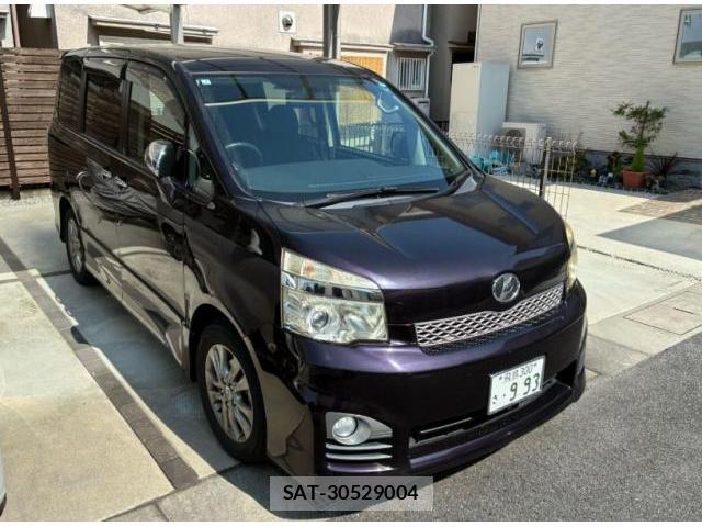 Toyota VOXY 2013-03 8224414-8