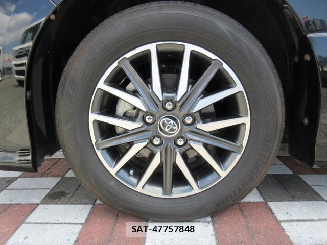 Toyota VOXY 2020-07 8224601-10