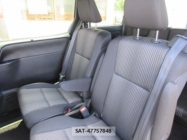 Toyota VOXY 2020-07 8224601-17