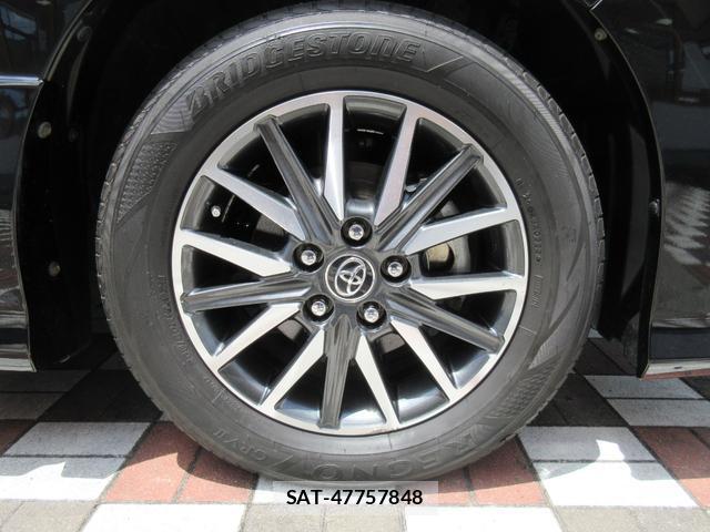 Toyota VOXY 2020-07 8224601-8