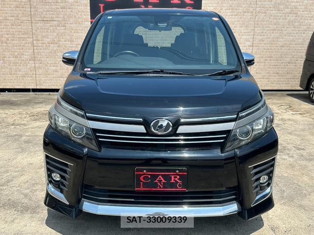 Toyota VOXY 2016-10 8224662-3