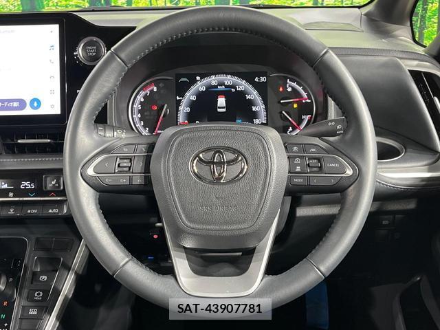 Toyota VOXY 2023-08 8224699-10