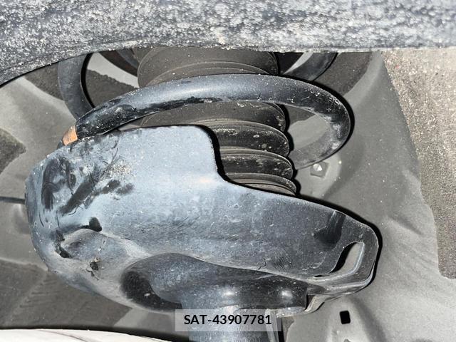 Toyota VOXY 2023-08 8224699-19