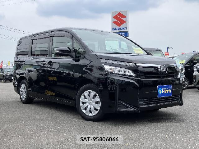 Toyota VOXY 2019-07 8224800-2