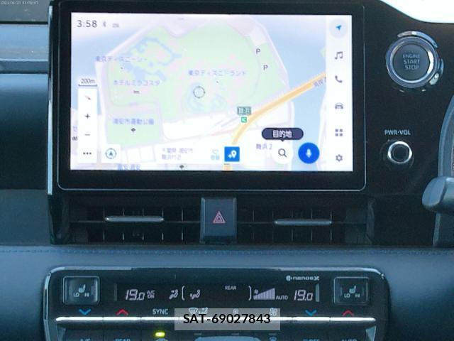 Toyota VOXY 2022-06 8224970-3