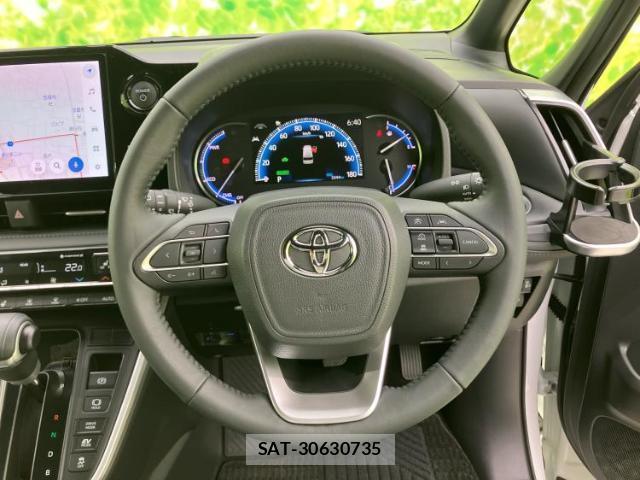 Toyota VOXY 2025-11 8225054-14