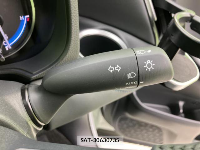 Toyota VOXY 2025-11 8225054-15