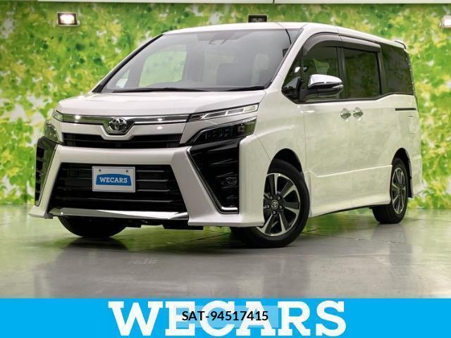 Toyota VOXY 2020-10 8225095-0