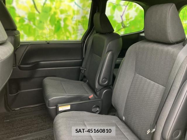 Toyota VOXY 2024-04 8225118-7