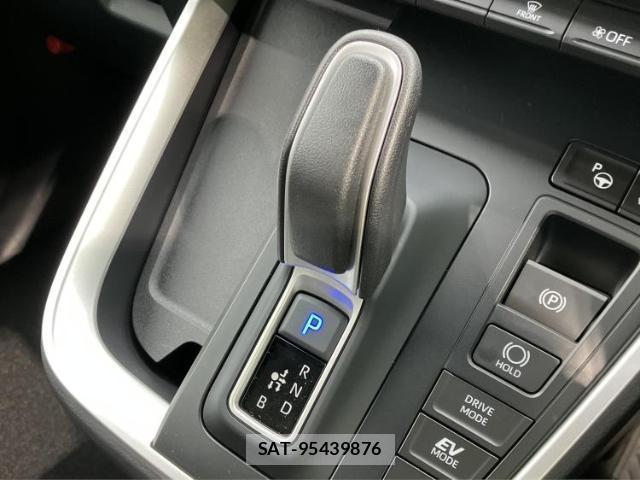 Toyota VOXY 2026-04 8225159-17