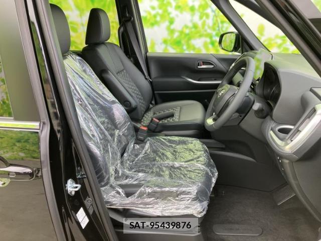 Toyota VOXY 2026-04 8225159-3