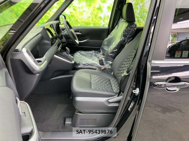 Toyota VOXY 2026-04 8225159-6