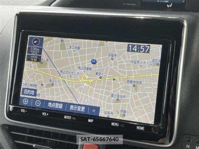 Toyota VOXY 2021-10 8225205-8