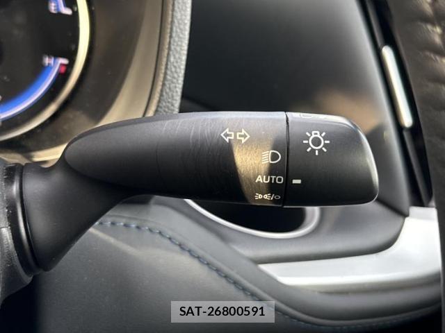 Toyota VOXY 2023-01 8225271-16