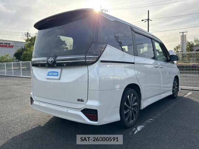 Toyota VOXY 2023-01 8225271-2