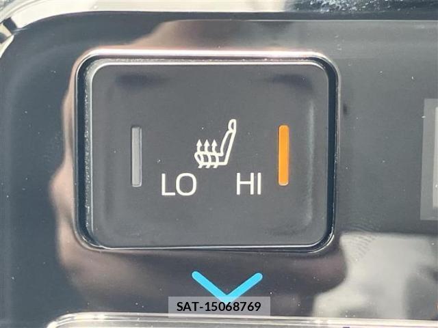 Toyota VOXY 2024-09 8225284-15