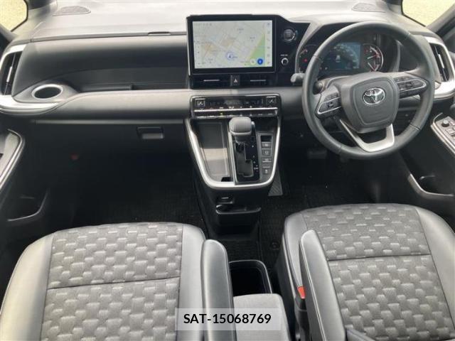 Toyota VOXY 2024-09 8225284-3