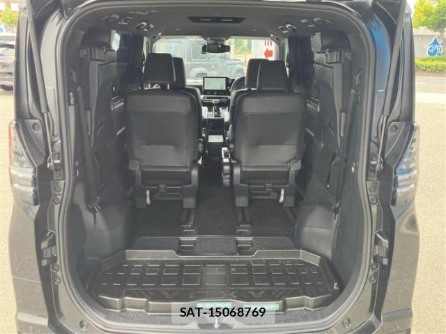 Toyota VOXY 2024-09 8225284-7