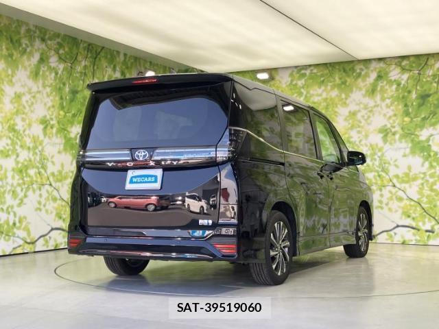 Toyota VOXY 2025-07 8225305-2