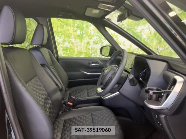 Toyota VOXY 2025-07 8225305-3