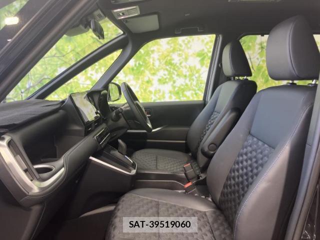 Toyota VOXY 2025-07 8225305-6