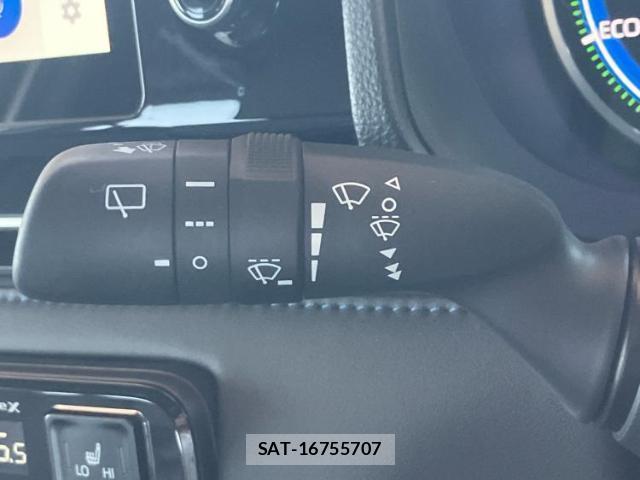 Toyota VOXY 2025-05 8225334-14