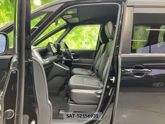 Toyota VOXY 2023-10 8225461-6