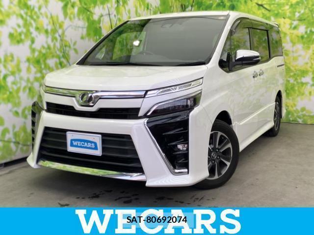 Toyota VOXY 2018-12 8225478-0