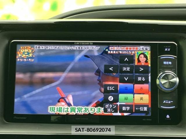 Toyota VOXY 2018-12 8225478-12