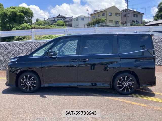 Toyota VOXY 2026-06 8225524-1