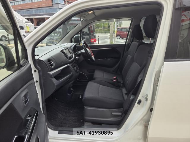 Suzuki WAGON R 2014-03 8216203-17