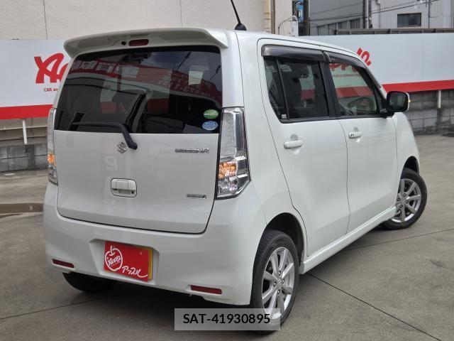 Suzuki WAGON R 2014-03 8216203-2