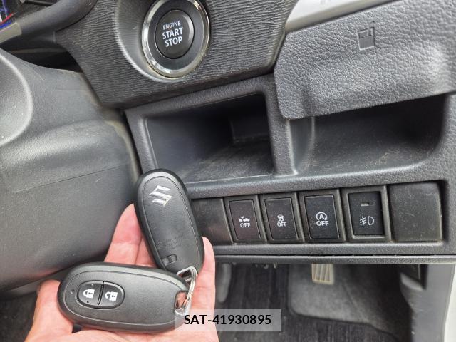 Suzuki WAGON R 2014-03 8216203-4