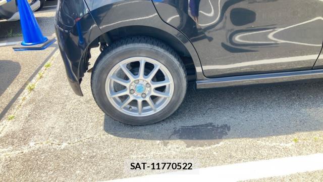 Suzuki WAGON R 2015-08 8219642-3