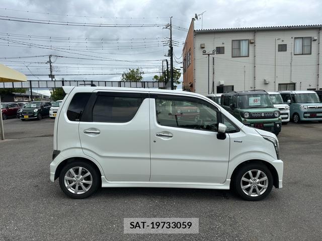Suzuki WAGON R 2017-07 8224727-5
