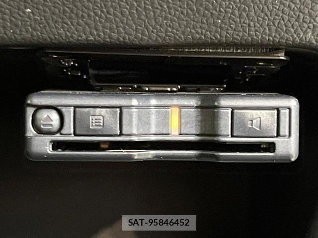 Suzuki WAGON R 2021-06 8216317-5