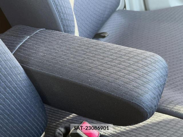 Suzuki WAGON R 2011-10 8216357-4