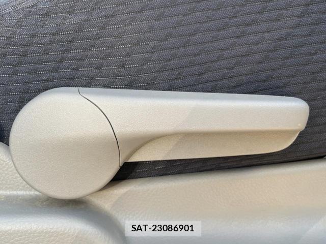 Suzuki WAGON R 2011-10 8216357-6