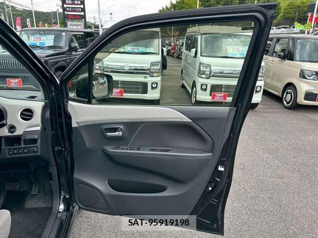 Suzuki WAGON R 2015-11 8218132-10