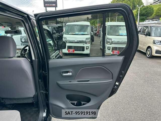 Suzuki WAGON R 2015-11 8218132-11