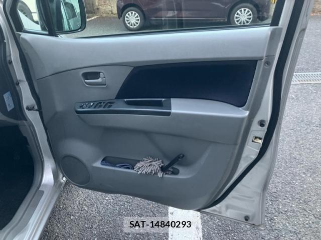 Suzuki WAGON R 2011-03 8219565-7