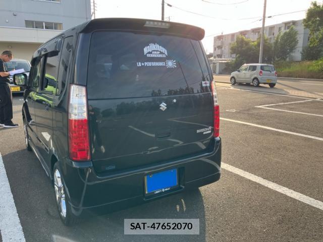 Suzuki WAGON R 2005-07 8219594-13